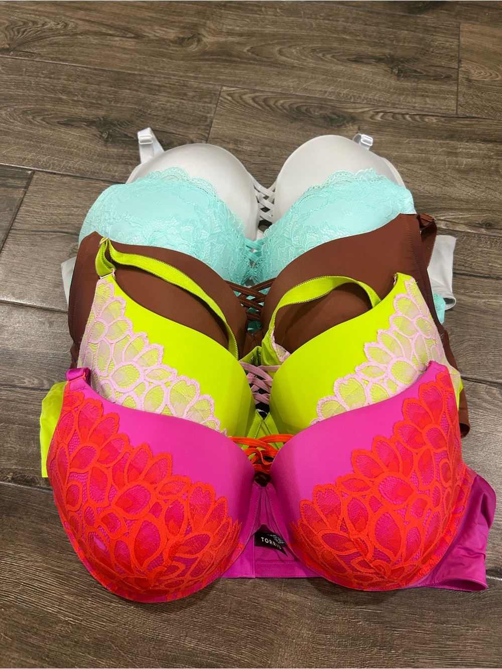 Torrid XO plunge push up bra bundle 46D
